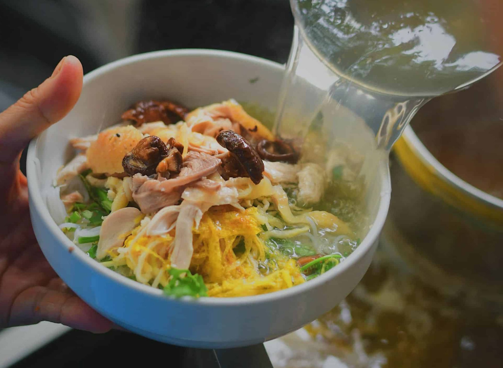 Where to eat the best Bun Thang in Hanoi