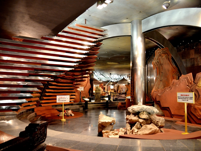 More than invaluable 170,000 artifacts about Ho Chi Minh