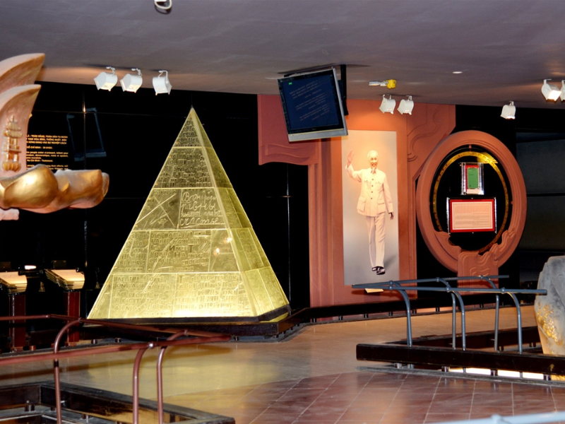Essential information before visiting Ho Chi Minh Museum Hanoi