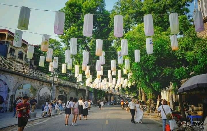 địa điểm chụp ảnh phố phùng hưng