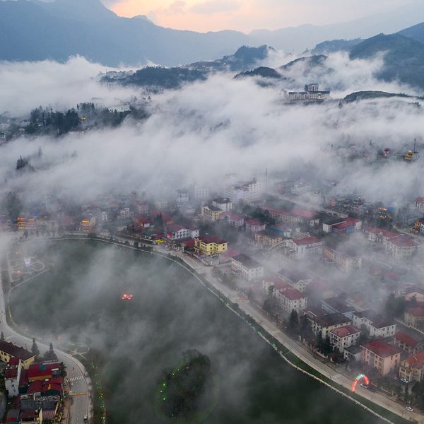 Sapa – Hidden trail to a village of Red Dao tour (by bus) – 3days-2nights – Hotel stay & Homestay