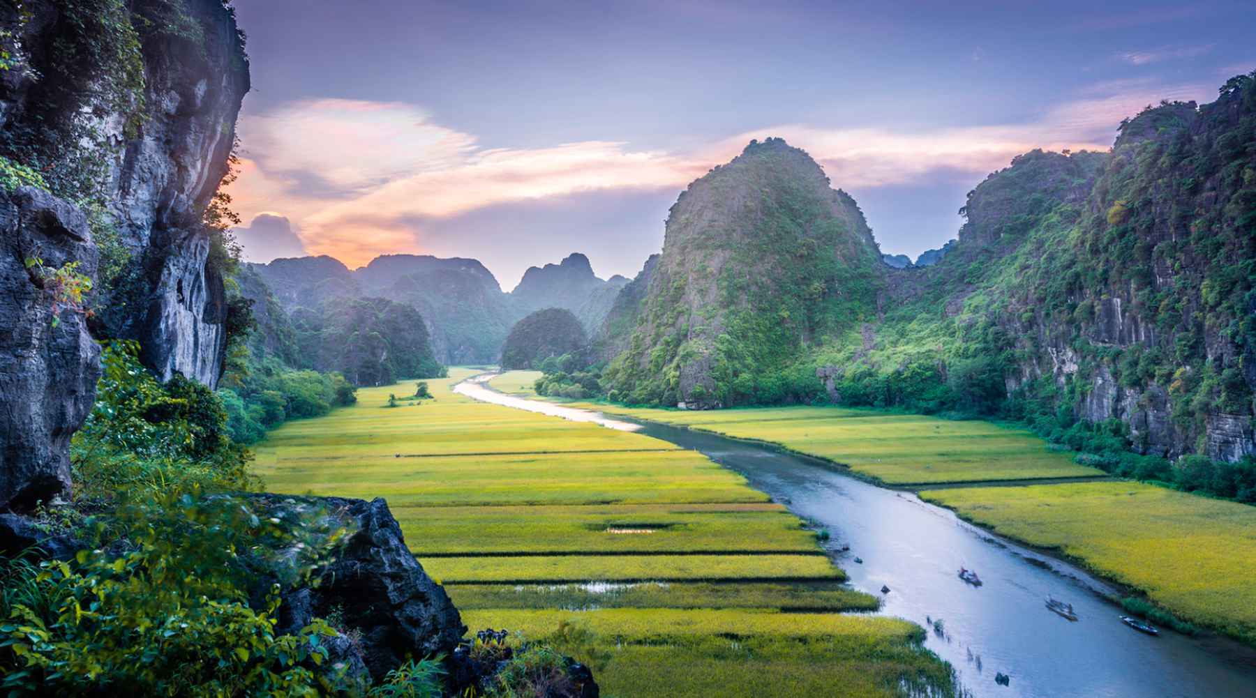 Hoa Lu – Tam Coc – Mua Cave (Highly Recommended)